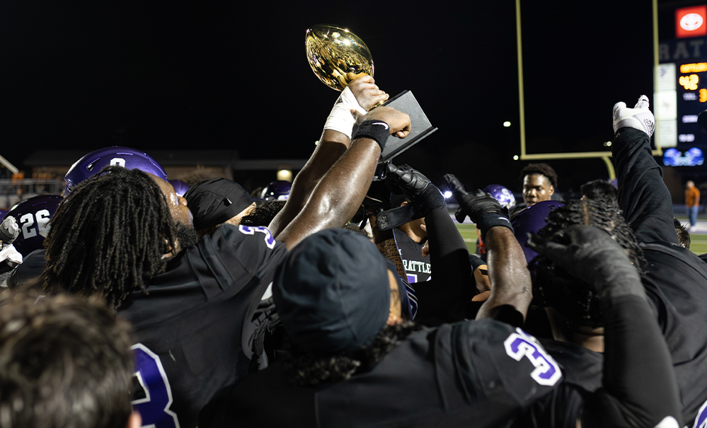  Rattlers Celebrate their Bi-District Win (photo courtesy of Daniel Juarez)